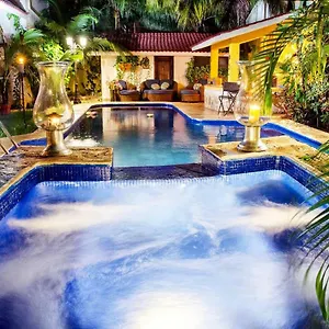 Hacienda Boutique And Solo Adultos Cozumel