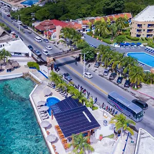 Casa Del Mar & Dive Hotel
